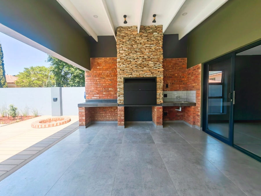 3 Bedroom Property for Sale in Grimbeeck Park North West